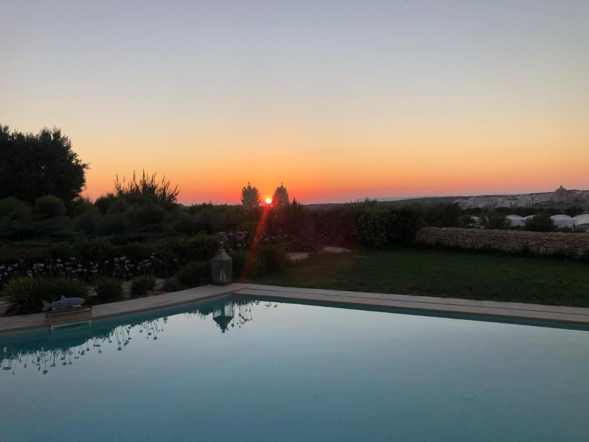 Sunset Oasis Villa L-Imgarr Exteriör bild